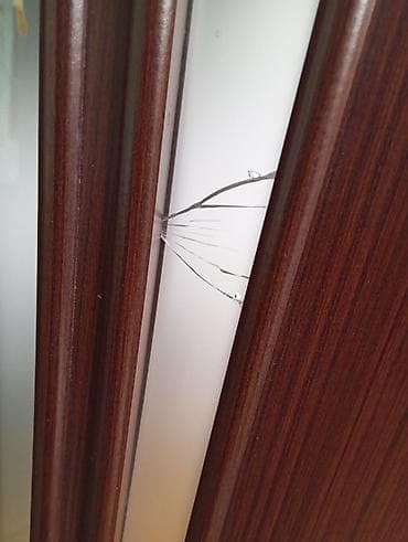 mdf qapi: 2 ədəd Qapı. Biri 20 manat. Birində balaca əzilmə var şəklin aşağı sol — 3