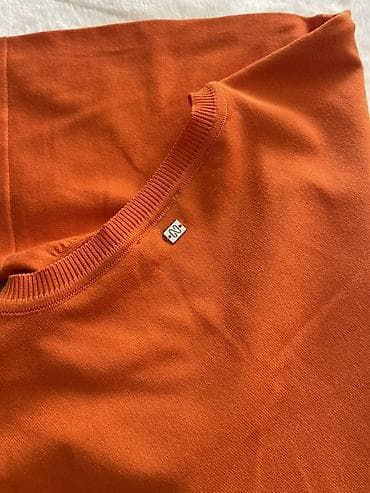 Futbolkalar: NetWork brendi narıncı rəngli qısaqol trikotaj köynək - Model — 4