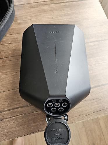 125 cc motor: Easee Home/Charge elektrik avtomobili üçün divar tipli şarj qurğusu — 1