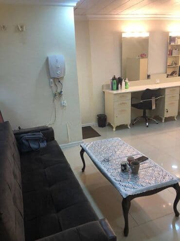 mağaza üçün avadanlıqlarla təchiz olunmuş obyekt: Yasamal rayonu İnşaatçılar metrosunun yaxınlığında yerləşən 5 — 9