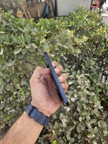 opad 14 mini: IPhone 14, 128 GB, Qara, Face ID — 2