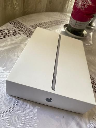 səs kart: Apple iPad planşeti - Model: iPad (Touch ID düyməli klassik dizayn) - — 1