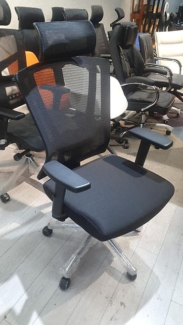 mebel saat: Yeni, Təkərli, Qolları tənzimlənir, Dəri — 10