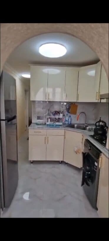 Mənzil alıram: Bakı, Bakıxanov qəs., 2 otaqlı, Köhnə tikili, m. Gənclik, 60 kv. m — 7