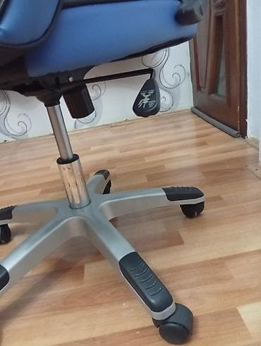 dolap ofis: İşlənmiş, Təkərli, Qolları tənzimlənmir, Süni dəri — 5