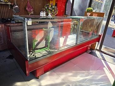 Refrigeratorli vitrİN – şüşə önlü, geniş ekspozisiya sahəsi - Məhsul