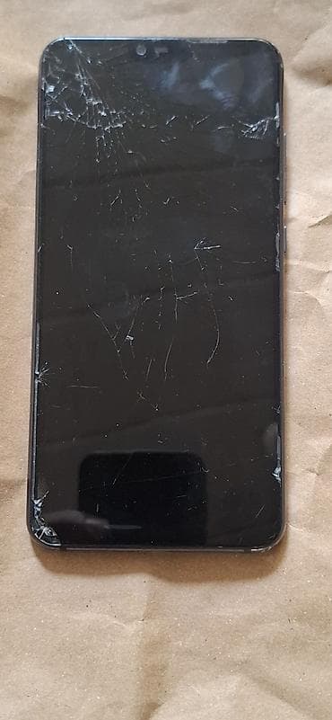 hd recorder: Xiaomi Mi 8 Lite, rəng - Qara, 
 Qırıq — 1