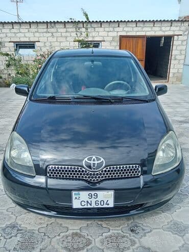Toyota Vitz: 1.3 l | 2000 il Hetçbek