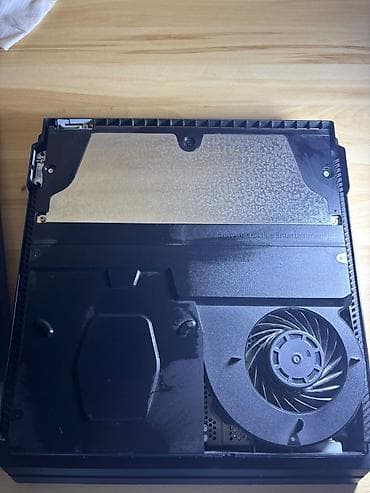 oyun qonsolu: Sony PlayStation 4 Pro oyun konsolu Xüsusiyyətlər: - Model: PS4 Pro — 3