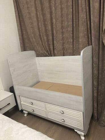 beşik transformer: Oğlan və qız üçün, İşlənmiş, Dördbucaq, Beşik, Dəst ilə, Matras ilə, Yellənmə mexanizmsiz — 3