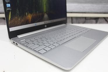 İntel Celeron N4120 Ram: 8 gb SSD NVME: 256 gb VGA: İntel HD — 3