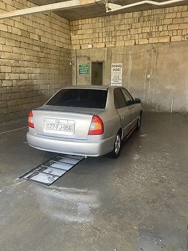 hyundai accent 2012: Hyundai Accent: 1.6 l | 2002 il Sedan — 3