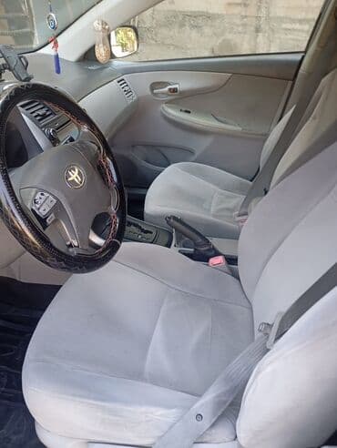 Digər nəqliyyat: Toyota Aqua: 10 l | 2008 il Sedan — 2