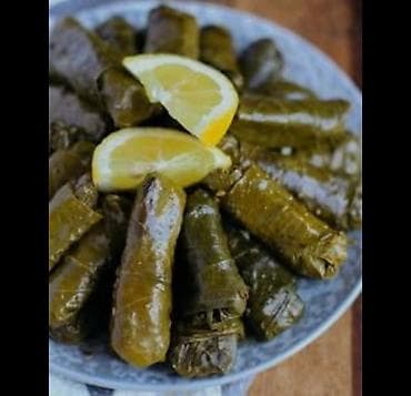 Dadlı ev üsulu ile yemekler hazirlanir salatlar isti xorekler və