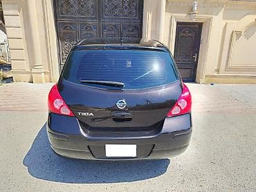 evakuator satisi: Nissan Tiida: 1.6 l | 2011 il Hetçbek — 2
