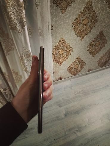 telefonlar 32 s: Infinix Zero 30, 256 GB, rəng - Yaşıl, Face ID — 5