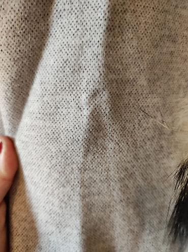 hicab geyim: S-M razmere gedər.2-3 dəfə geyinilib.Xarice kocuruk deyə satıram.450 — 5