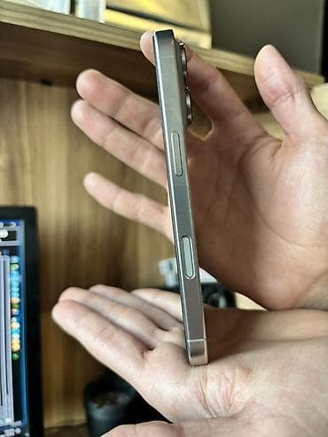 mingecevir iphone: IPhone 16 Pro, White Titanium — 4