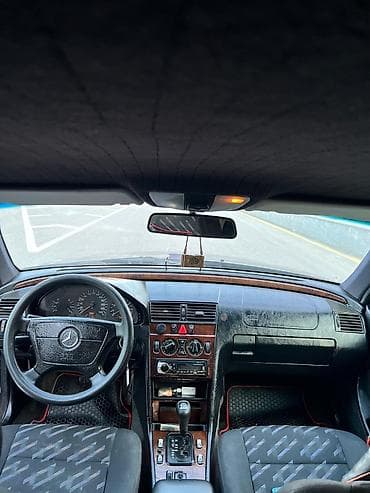 vaz 2104 dizel: Mercedes-Benz C-Class: 2 l | 1997 il Sedan — 5