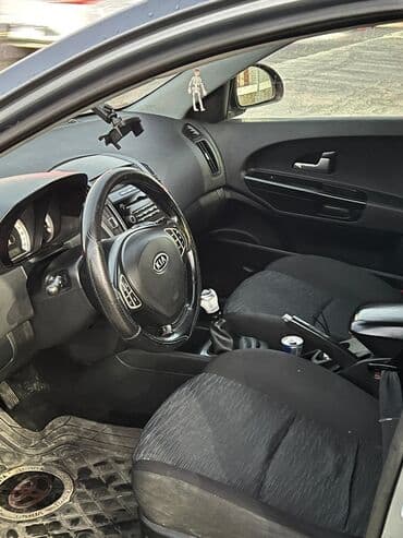 опель зафира а: Kia Ceed: 1.6 l | 2007 il Hetçbek — 5