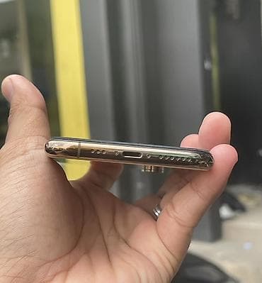 samsung note qiymetleri: IPhone Xs, 128 GB, Qızılı, Face ID — 3