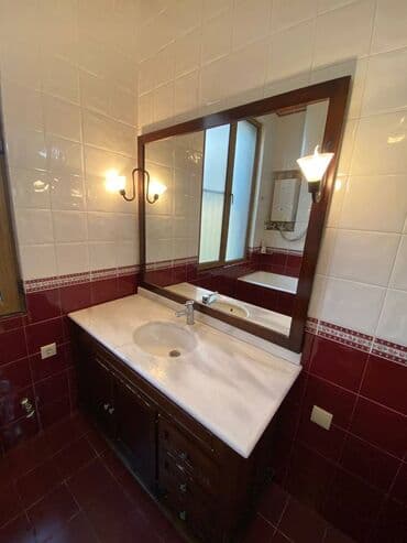 bakida kiraya evler: 28 may metrosuna yaxın Amerika səfirliyinə yaxın 5 mertebeli binanın — 8