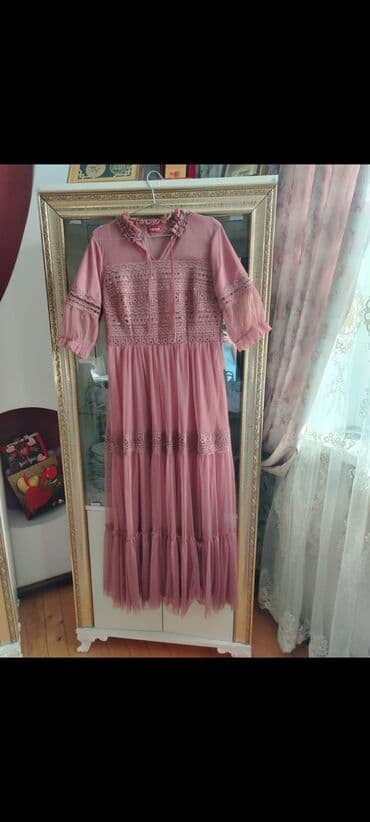 dəst geyimlər: Cəmi 1 dəfə geyinilib ölçüləri düz gəlmədiyi üçün satılır.Qiymətləri — 4