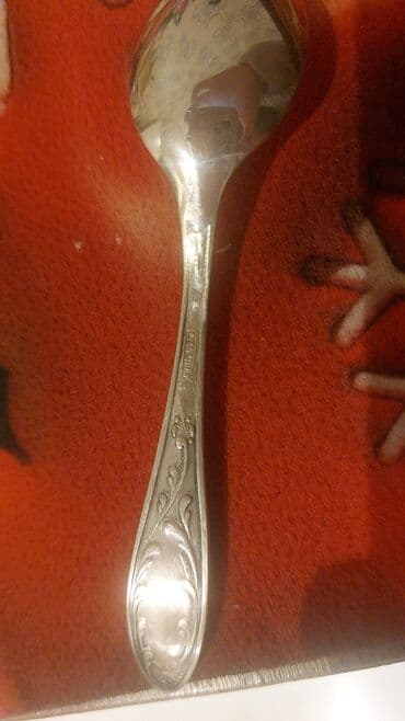 Termoqablar: Gümüşə batırılma vintaj çay qaşığı 6ədəd qutuda. Çatdırılması yalnız — 3