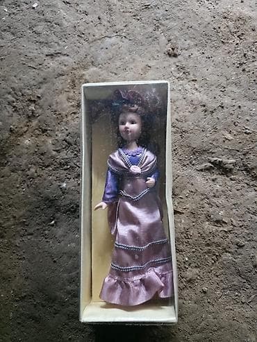 Elektrik nəqliyyatı: Kolleksiya üçün mini porselen kuklalar dəsti — 5