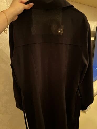 yun jaketlər: BASIC Editions qadın üst geyimi – uzun, qara rəngdə, yüngül və axıcı — 2