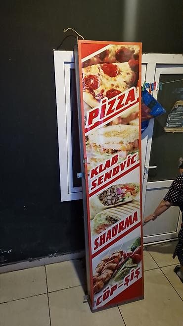 İşıqlı reklam lövhəsi – Fast-food menyusu üçün Məhsul: ikiüzlü