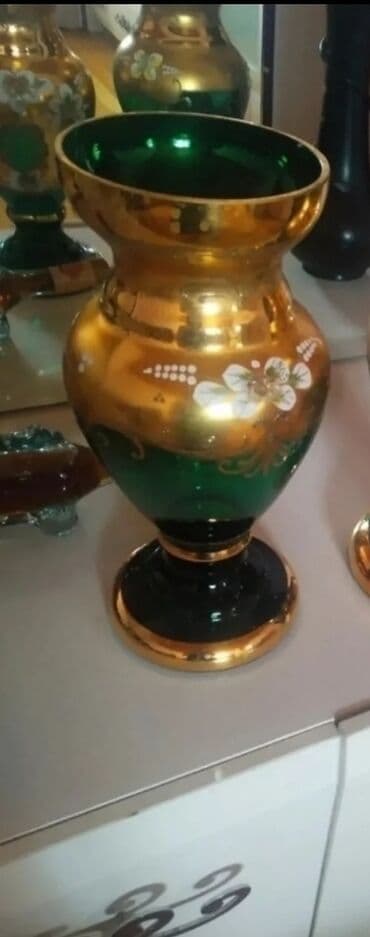 Bir vaza, Bogem şüşəsi