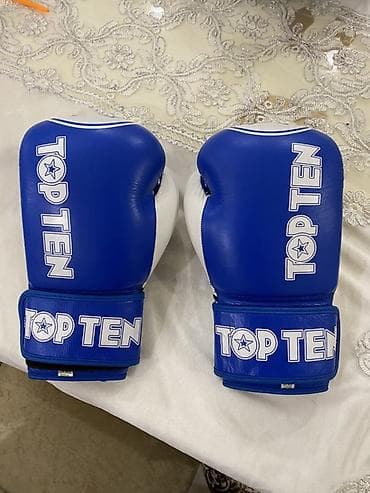 Əlcəklər: TOP TEN boks əlcəkləri - Rəng: mavi-ağ - Marka loqosu: TOP TEN (üst — 1