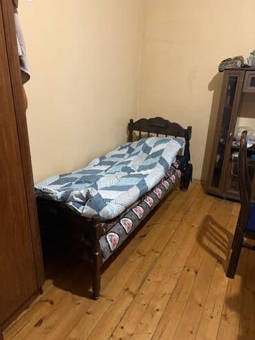 xudat kiraye: Salam ev 4 otaqdi 1 otaqda otaq yoldashi lazimdi qaz su iwiq internet — 4