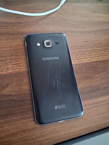 Elektronika: Samsung 8 GB, rəng - Qara, İki sim kartlı — 2