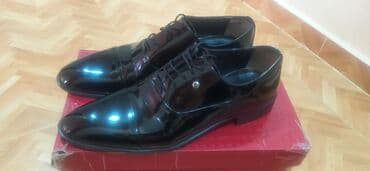 setka ayaqqabı: Turkiyeden 70 m alinib. Razmer boyuk geldiyi ucun satilir. 44 razmerdi — 1
