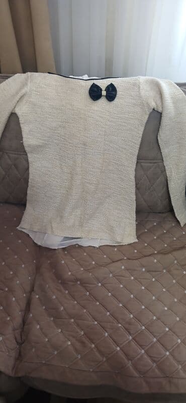 ikinci əl uşaq əşyaları: Ikinci əl geyimlər yaxşi vəziyətdə. yer biri 5 manat .ünvandan — 12