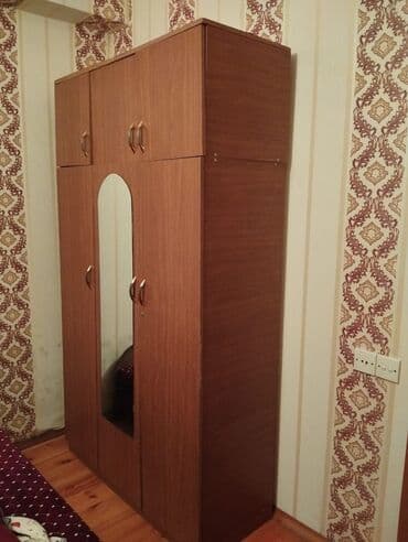 ikinci əl kitab rəfi: Dolablar — 1