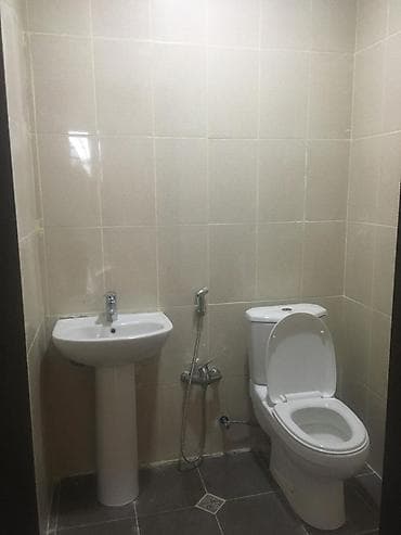 28 mayda kirayə ev: Hövsan. Mida 2 də . 3 otaqlı ev kiraye verirəm. qazı suyu işığı — 3