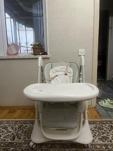 Uşaq yemək stulu,heç bir problemi yoxdur