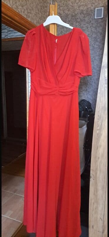 ərəb qızılı prob: Qırmızı uzun geyim - Model: Zərif, axıcı kəsimdə maxi don - Rəng — 1