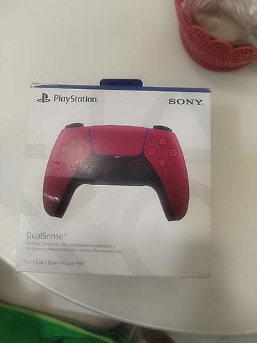 PS5 (Sony PlayStation 5): Cox az istefde olunub alına gündən demək olarki kutada qalib 2 pultu — 3