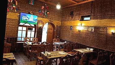 şu: Kafe-Pub İcarəyə verilir! Ünvan Əhmədli qəsəbəsi, 8 noyabr — 5