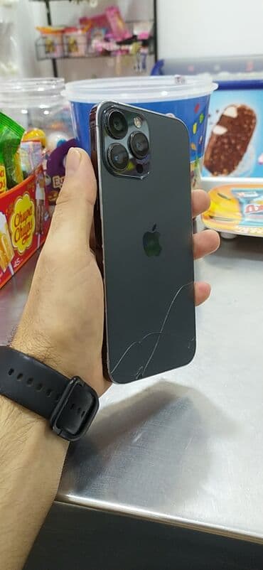 15 про макс: IPhone 13 Pro Max, Графит, Битый — 2