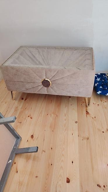 Mebel: Mebel dəsti – yumşaq künc divan və uyğun jurnallıq (stol) - Rəng — 1