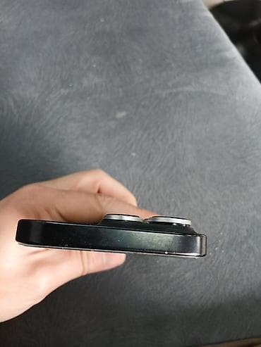 corn 20: IPhone 16 Pro, 256 GB, Qara — 5