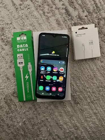 Samsung Galaxy A20, rəng - Qara, Barmaq izi