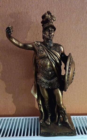 Fiqur, Metal, rəng - Qızılı