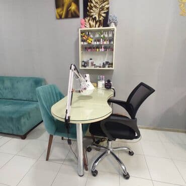 qapi işlənmiş: Salon bağlandığı üçün əşyaları təcili satılir. Az işlənib, təzədən — 10