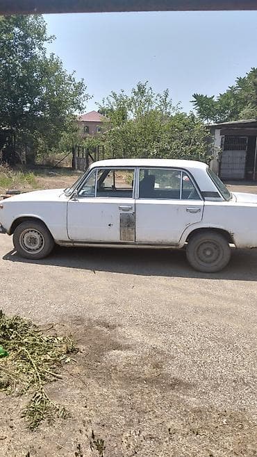 suru: VAZ 2101 “Jiquli” sedan - Kuzov: 4 qapılı, ağ rəng. Orijinal klassik — 3